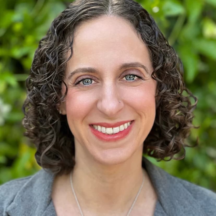 Jenna Samuels - Licensed Therapist in California